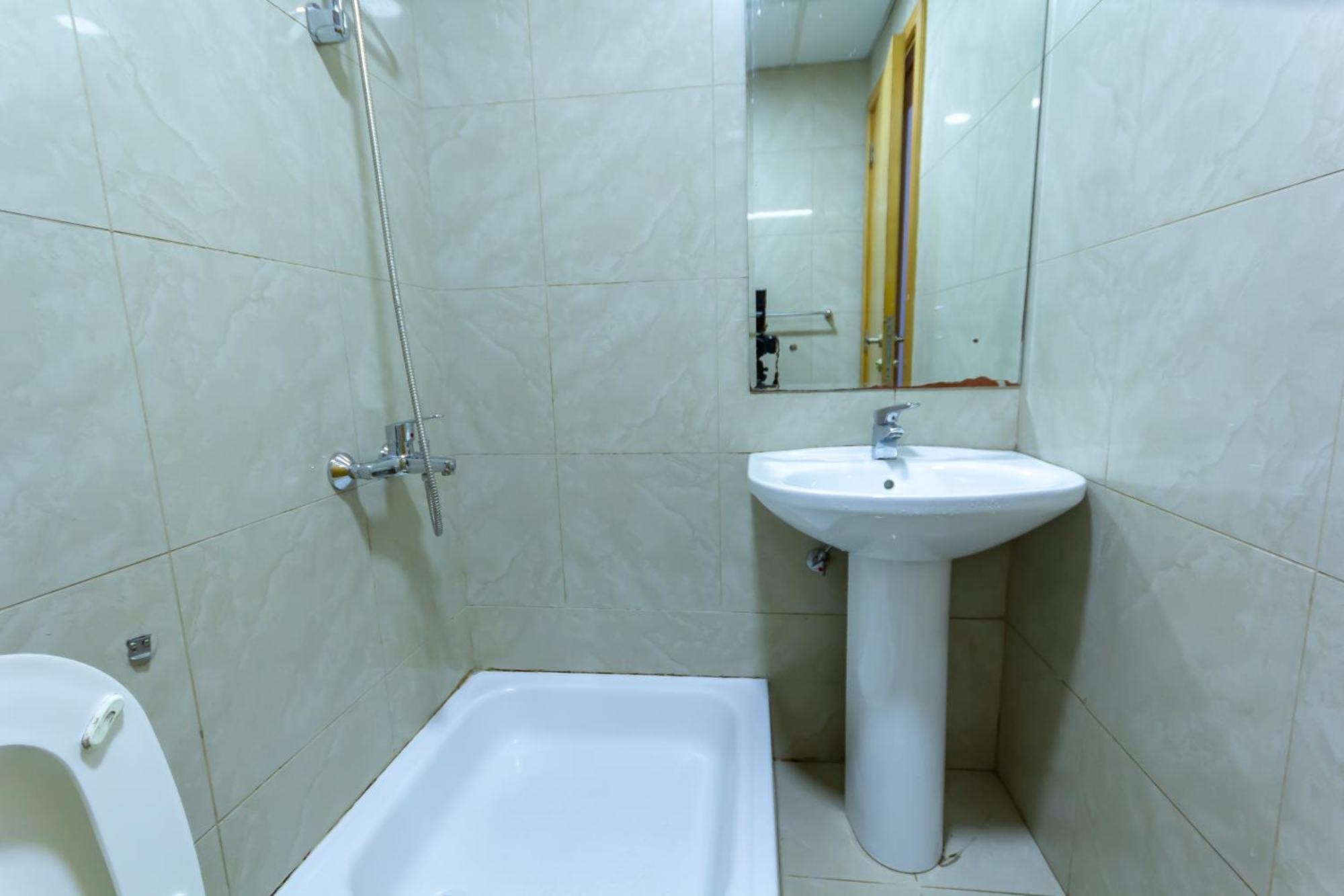 Budget Rooms With Private Bathroom For 'Girls' Only In Dubai, Marina エクステリア 写真