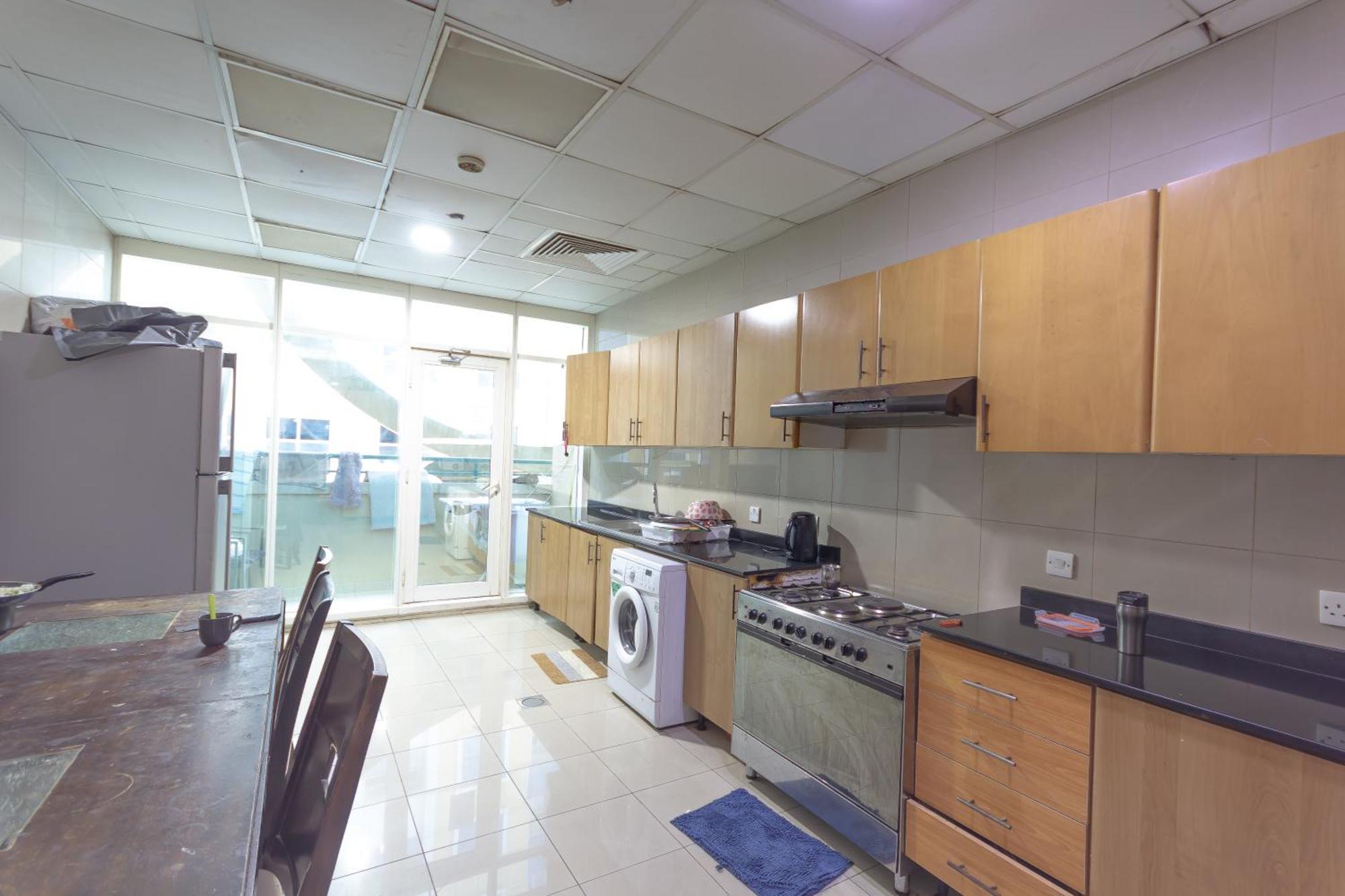 Budget Rooms With Private Bathroom For 'Girls' Only In Dubai, Marina エクステリア 写真