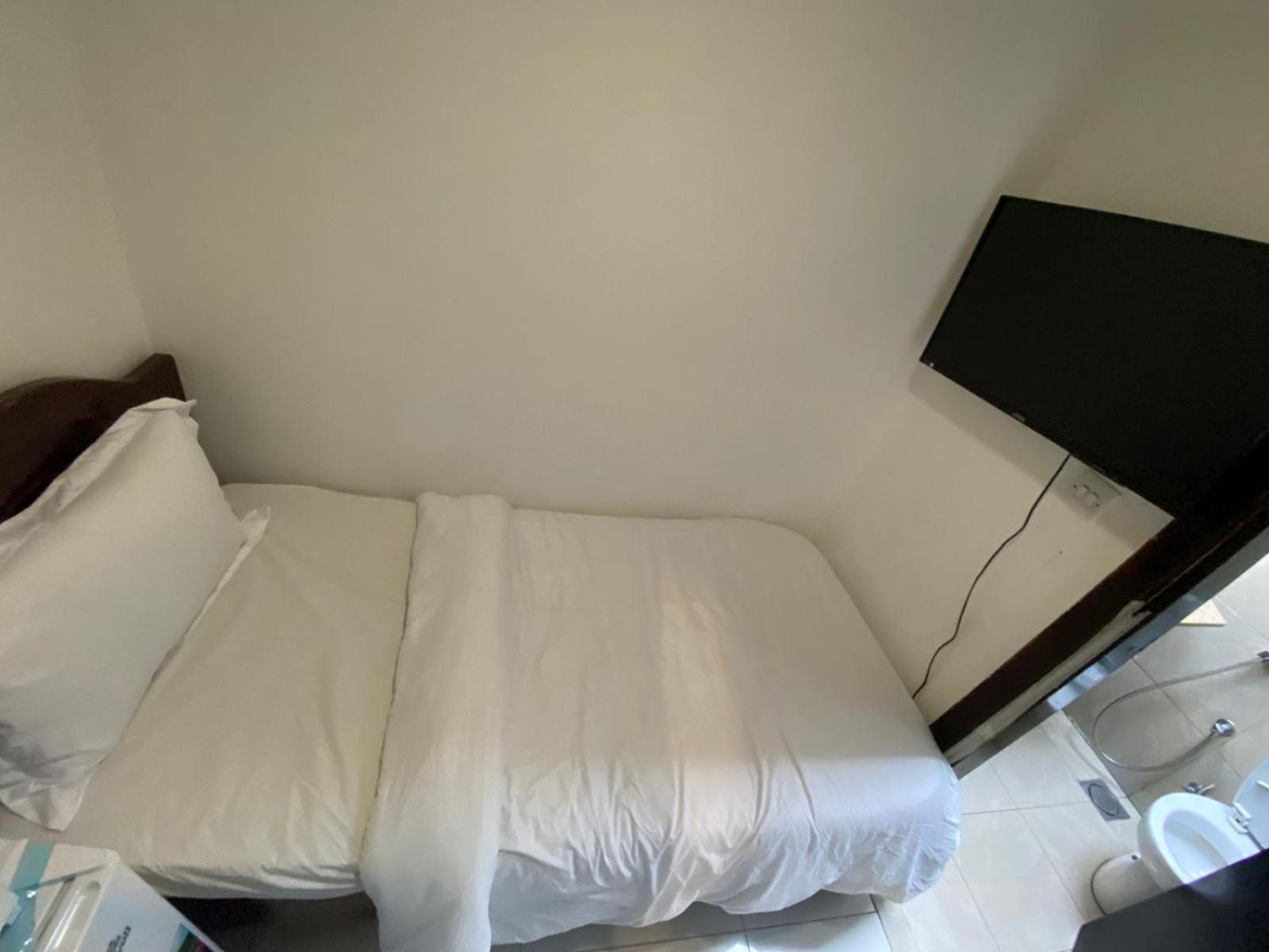 Budget Rooms With Private Bathroom For 'Girls' Only In Dubai, Marina エクステリア 写真