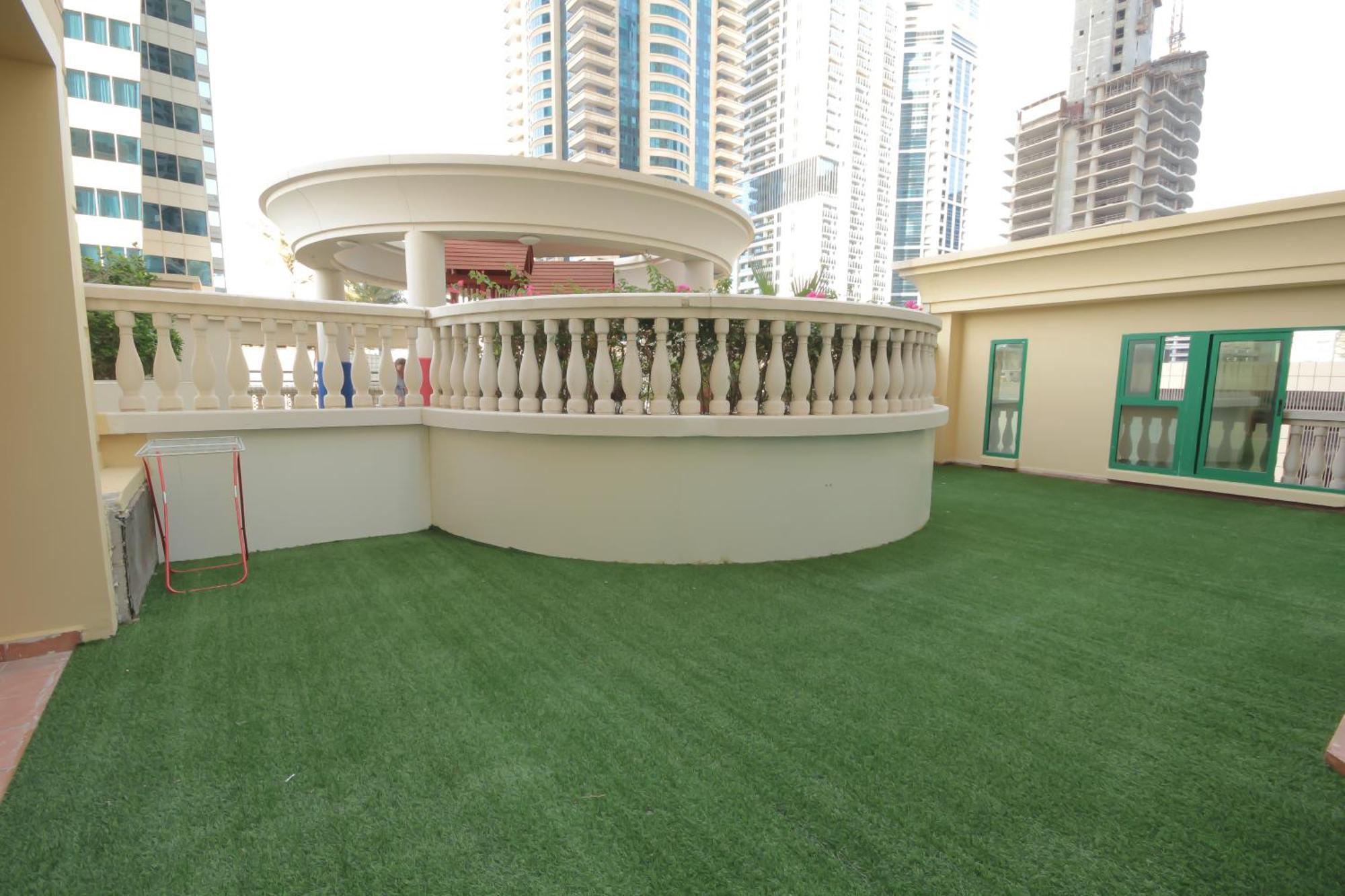 Budget Rooms With Private Bathroom For 'Girls' Only In Dubai, Marina エクステリア 写真