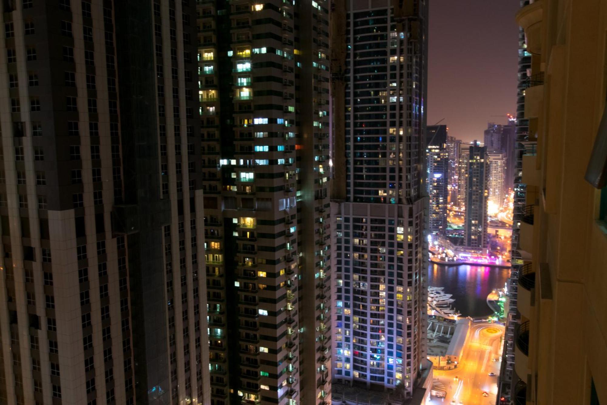 Budget Rooms With Private Bathroom For 'Girls' Only In Dubai, Marina エクステリア 写真