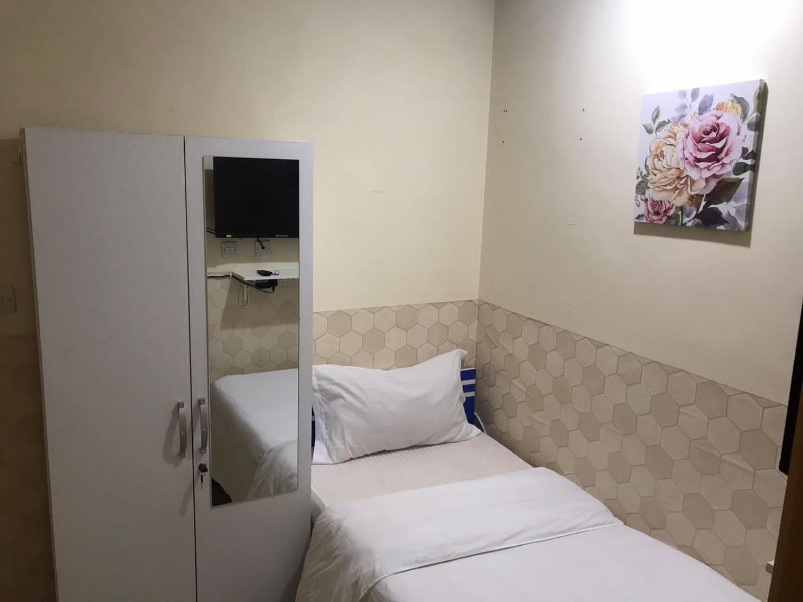 Budget Rooms With Private Bathroom For 'Girls' Only In Dubai, Marina エクステリア 写真