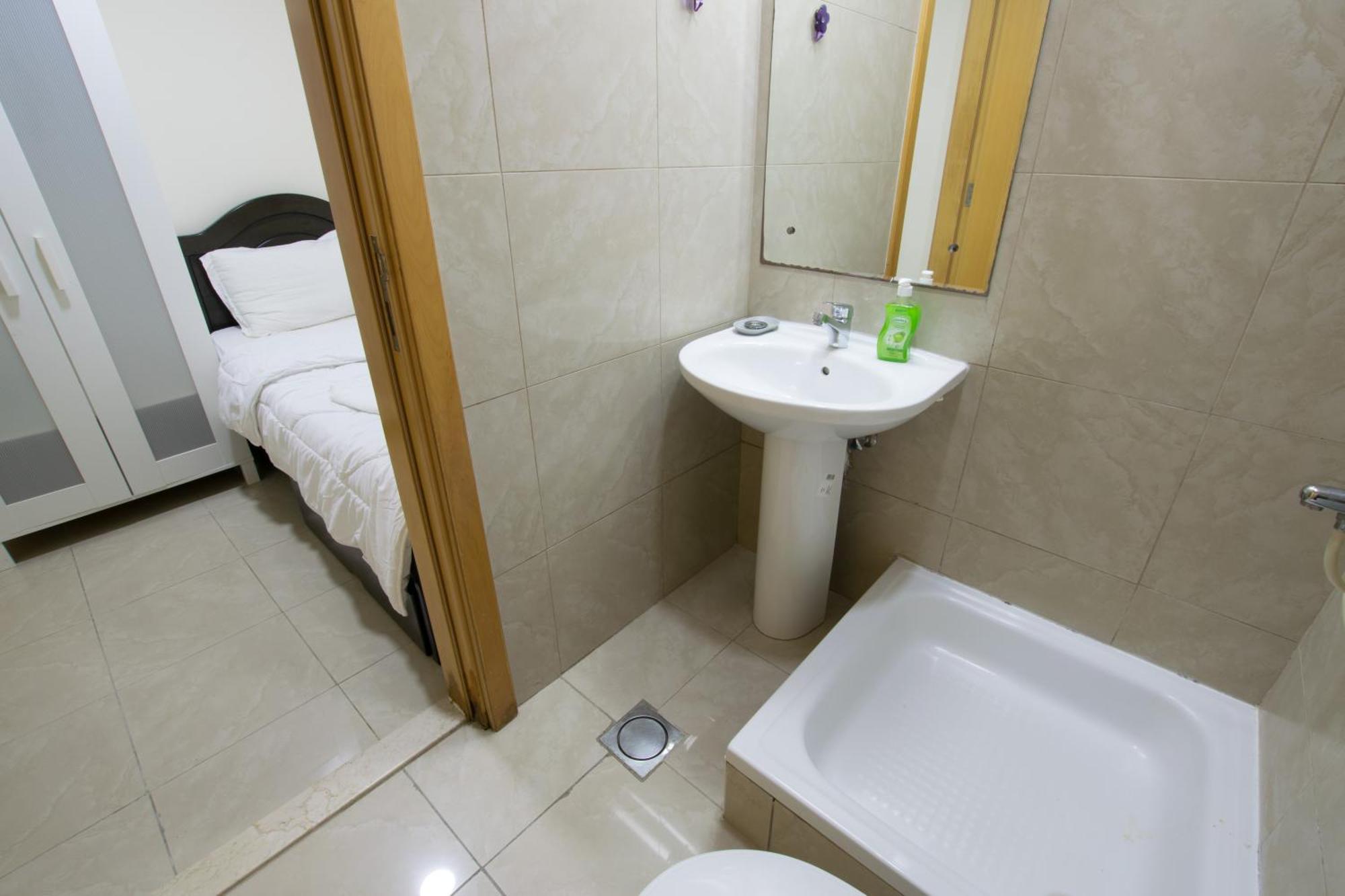 Budget Rooms With Private Bathroom For 'Girls' Only In Dubai, Marina エクステリア 写真