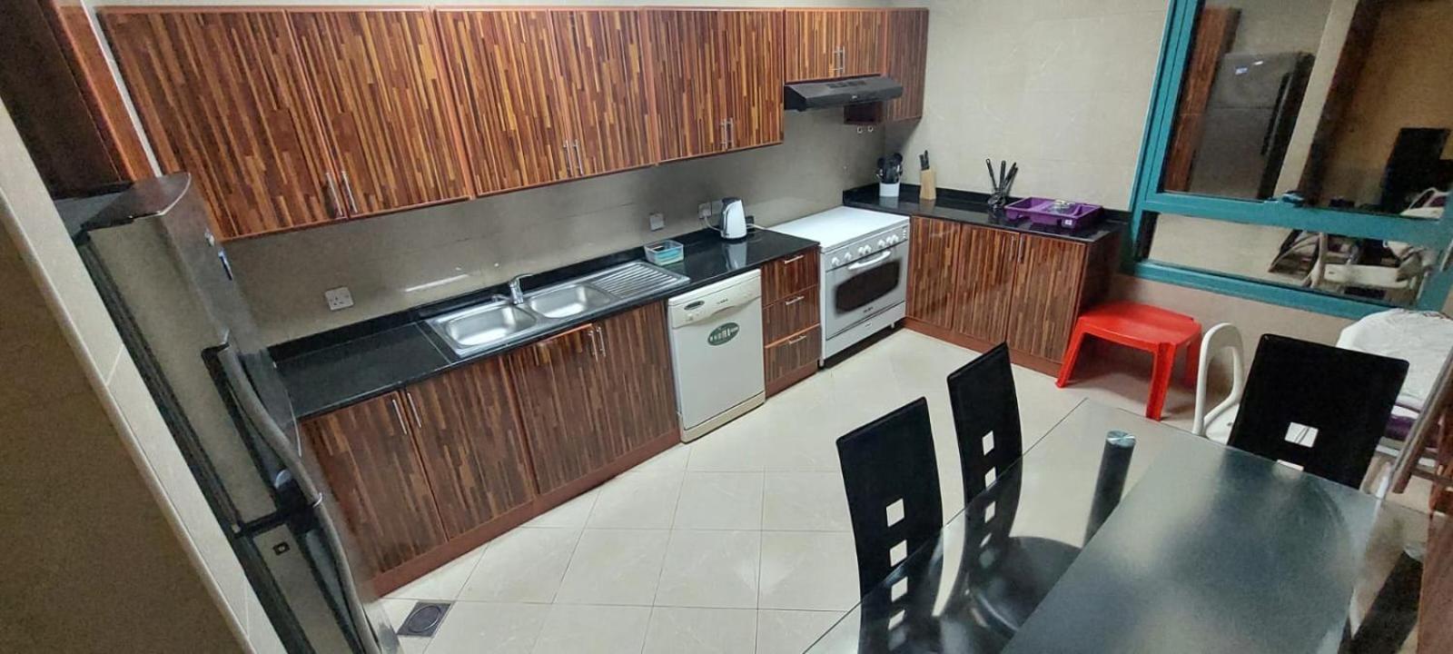 Budget Rooms With Private Bathroom For 'Girls' Only In Dubai, Marina エクステリア 写真